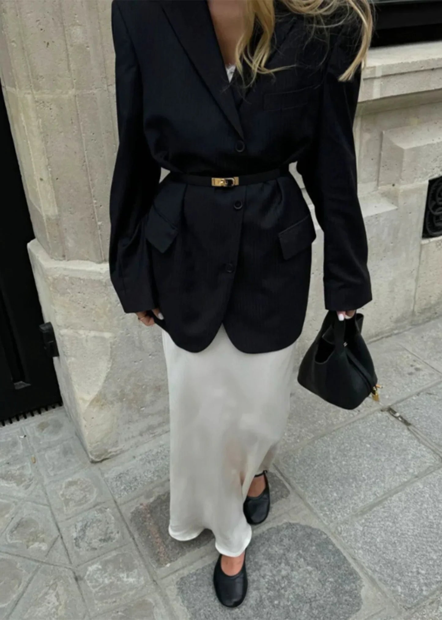 Odette – Μίνιμαλ Τσάντα Κάδου με Χρυσές Λεπτομέρειες