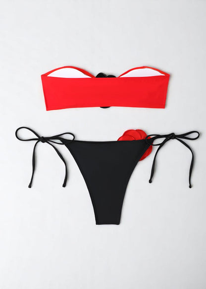 Σετ Μπικίνι Camélia – Μπαντό Τόπ & Cheeky Κάτω με 3D Λουλούδια