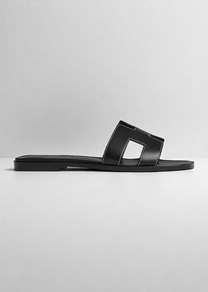 Aria | Flat Leather Sandals in Minimalist Design