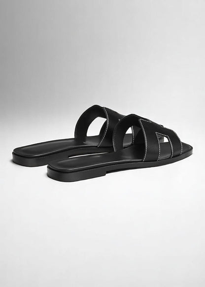 Aria | Flat Leather Sandals in Minimalist Design