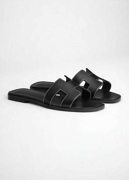 Aria | Flat Leather Sandals in Minimalist Design